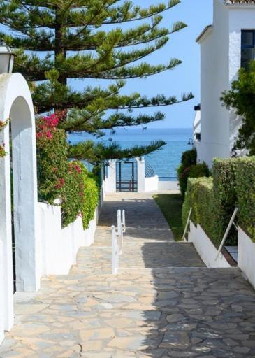 Beach Side Apartments Calahonda Sitio de Calahonda エクステリア 写真