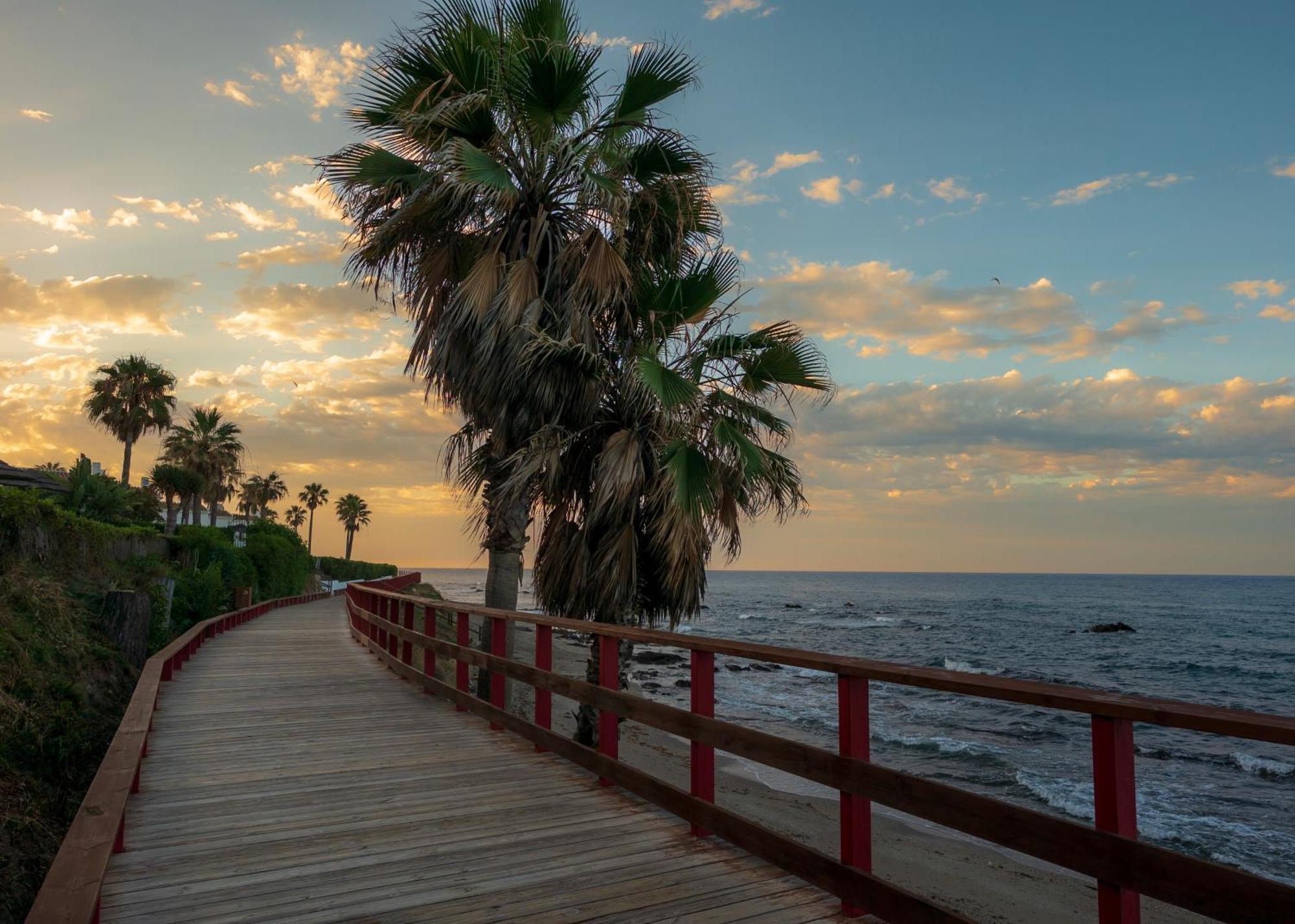 Beach Side Apartments Calahonda Sitio de Calahonda エクステリア 写真
